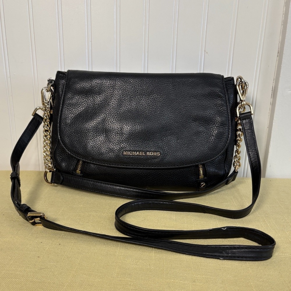 Michael Kors Leather Bedford Legacy Shoulder Bag Purse Black Pebbled Gold Accent